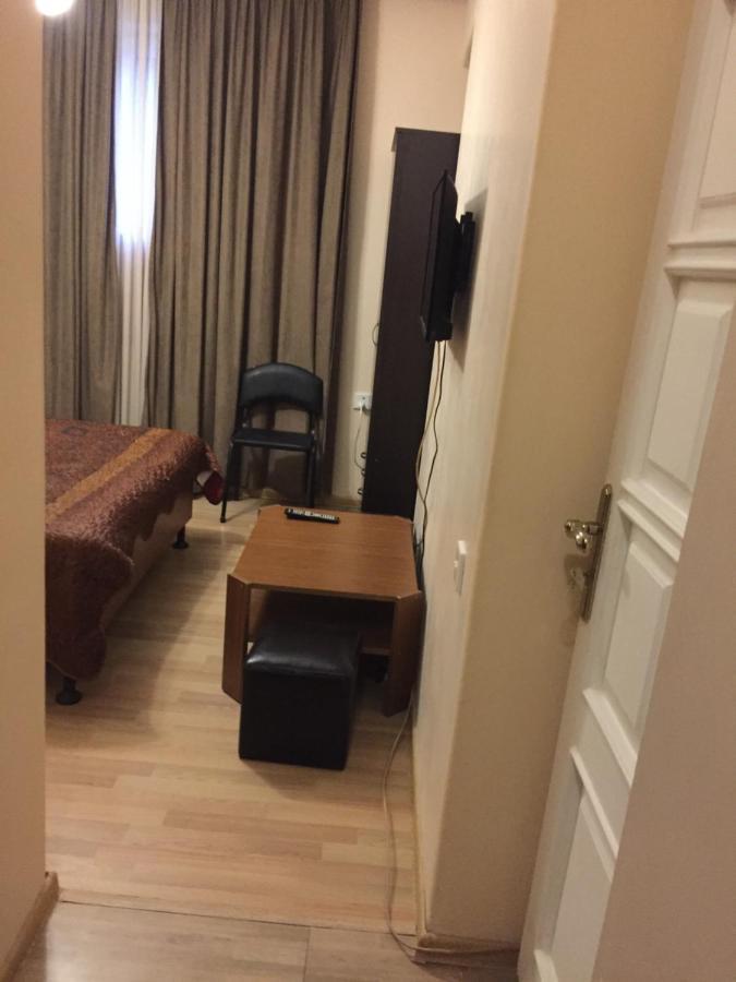 Piano Hotel Tbilisi Eksteriør bilde