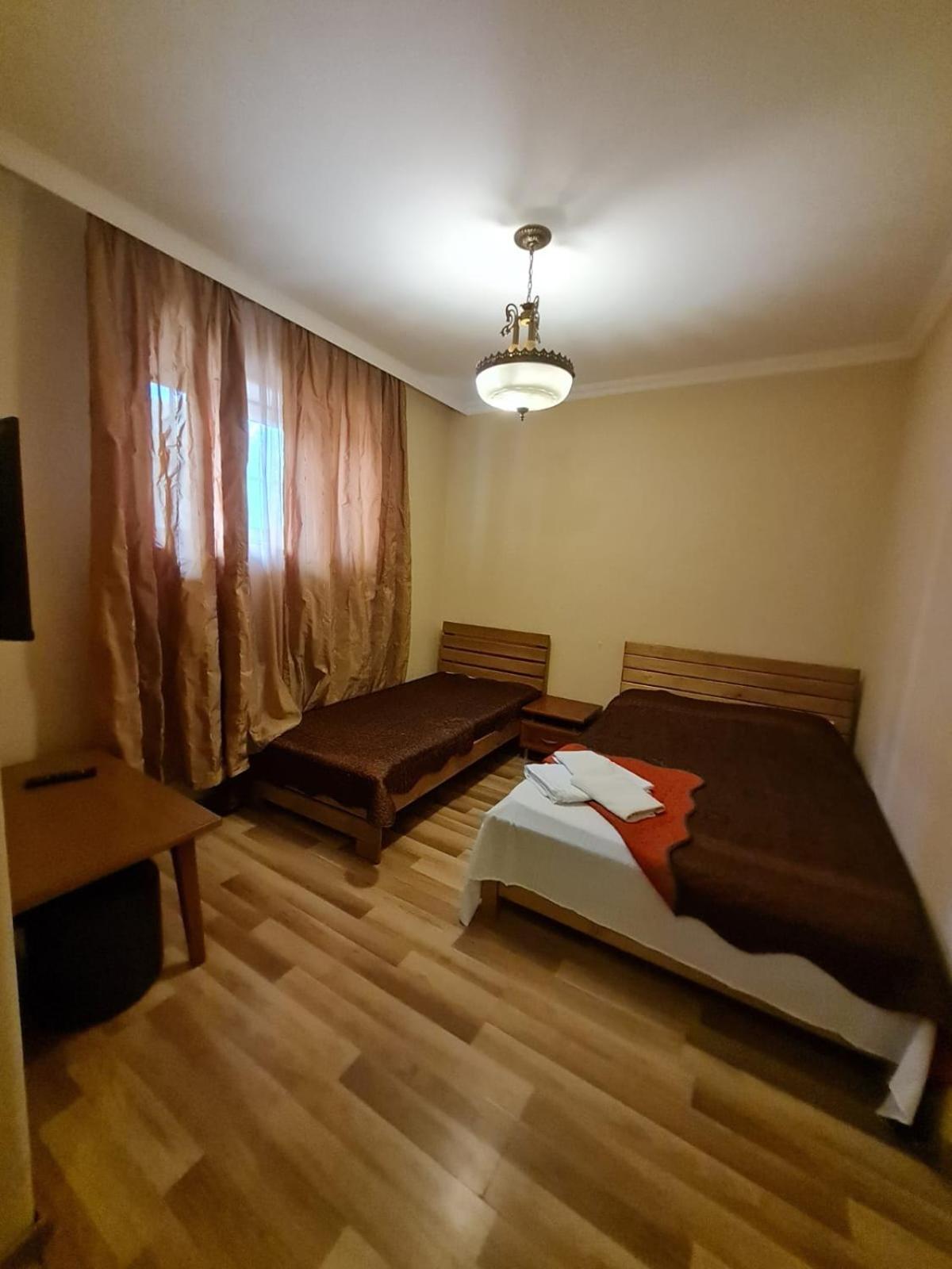 Piano Hotel Tbilisi Eksteriør bilde